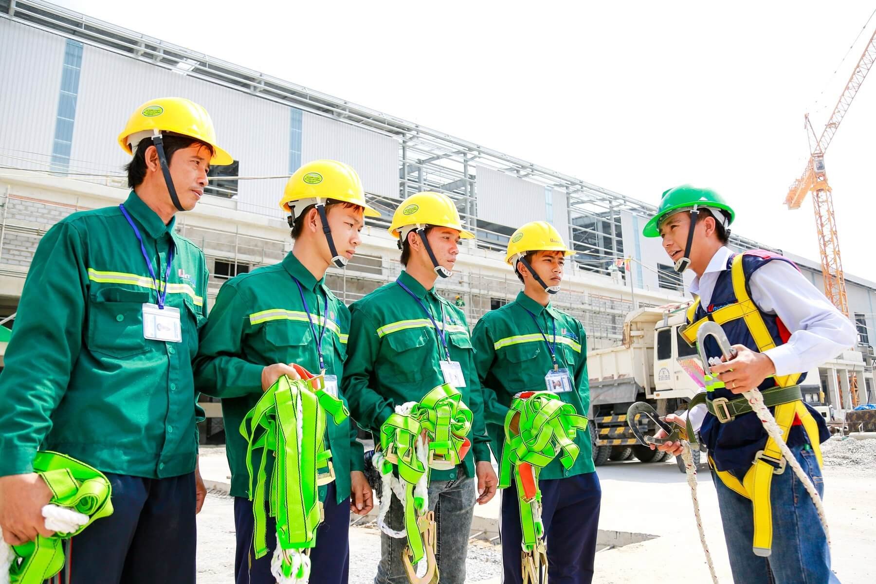 Quần Áo Bảo Hộ Lao Động
